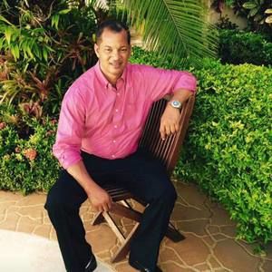 Meet your Posher, Javier